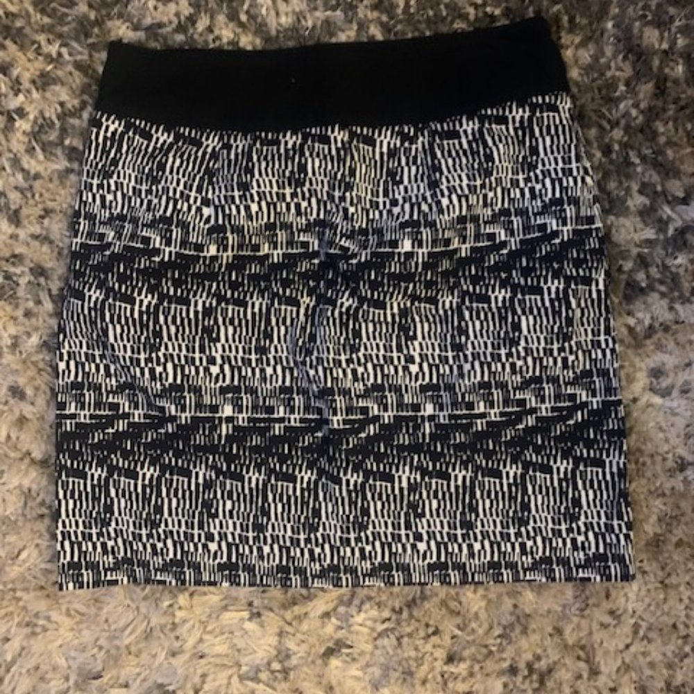DKNY Black and White Mini Skirt